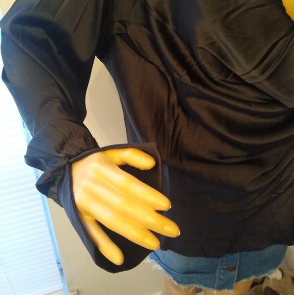 NWOT Cowl Neck Collared Blouse With Slit Sleeve - Picture 2 of 4